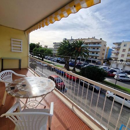 Beach Apartment Regueral Камбрілс Екстер'єр фото
